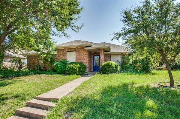 504 N Winding Oaks Drive, Wylie, TX 75098