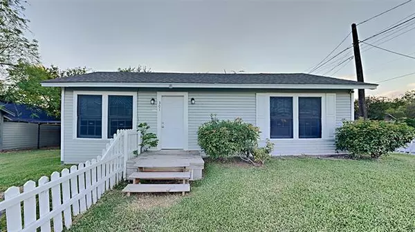 301 Gibson Street, Mesquite, TX 75149