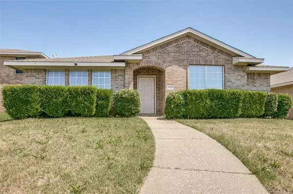 637 Flagstaff Drive, Desoto, TX 75115