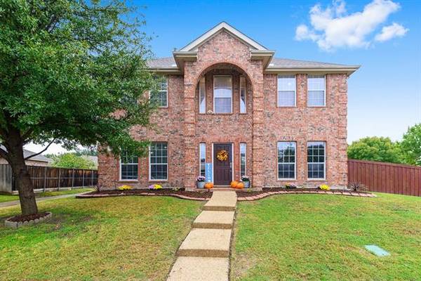 6300 Fall River Drive, The Colony, TX 75056