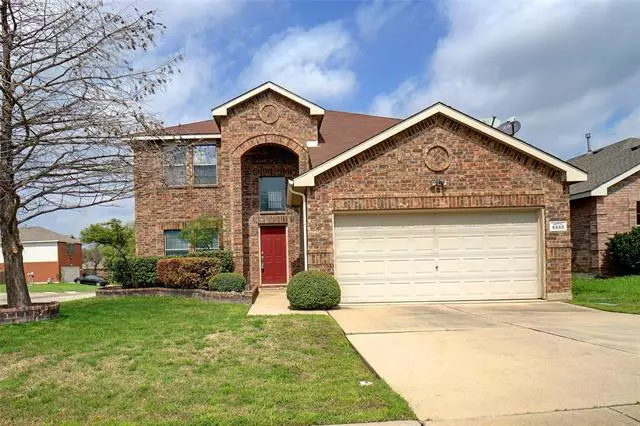 9888 Autumn Sage Drive, Fort Worth, TX 76108