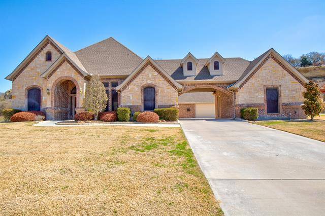 4400 Silver Mesa Lane, Fort Worth, TX 76108