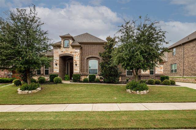 425 Mcfadden Lane, Fort Worth, TX 76108