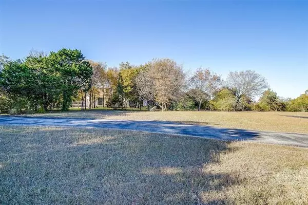 Fort Worth, TX 76108,102 Meadow Hill Court