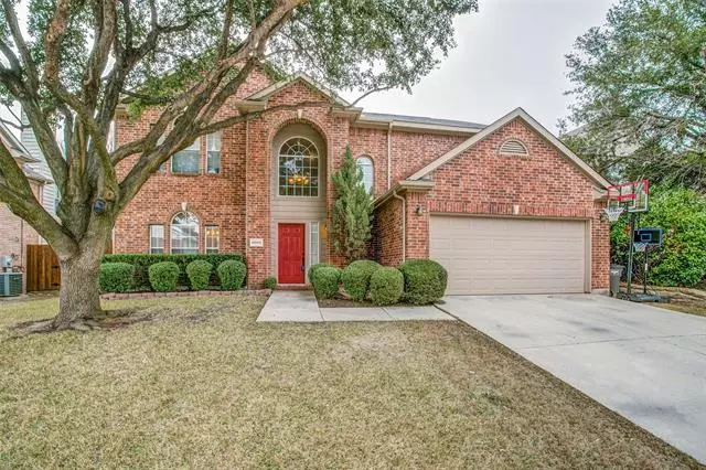 8005 MOUNT SHASTA Circle, Fort Worth, TX 76137