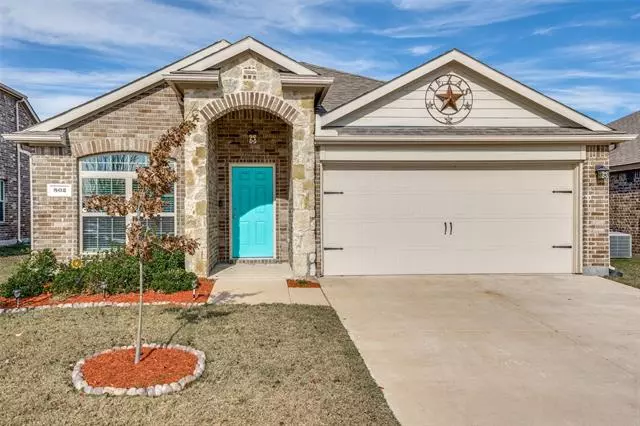 802 Platinum Drive, Princeton, TX 75407