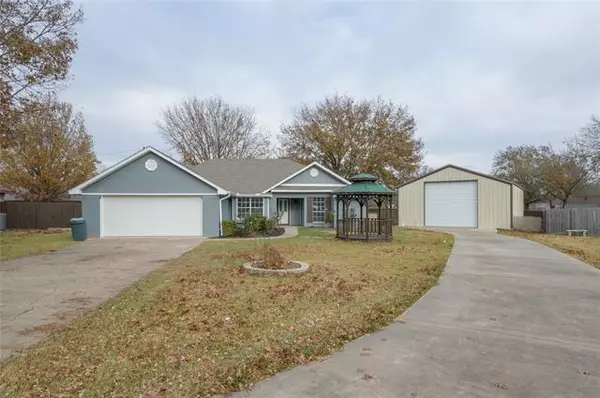 Sulphur Springs, TX 75482,944 Forrest Lane