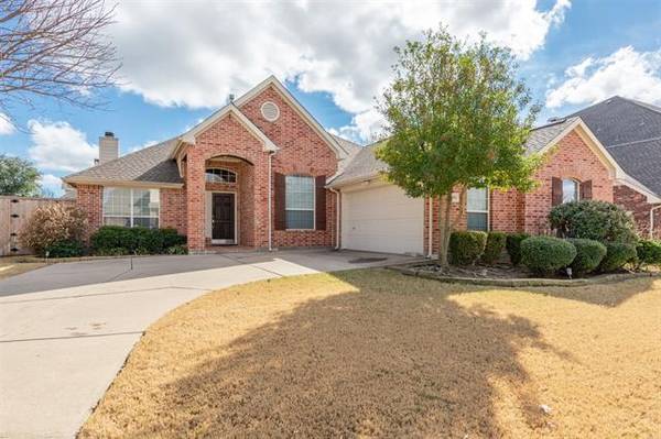 2411 Cruise Drive, Grand Prairie, TX 75054