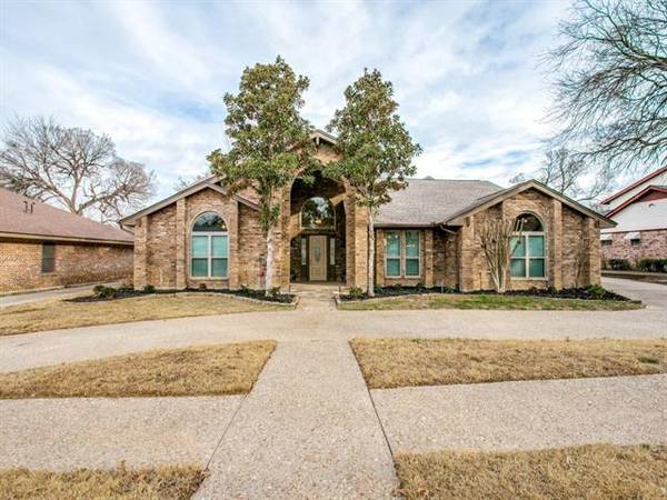 6113 Riviera Drive, North Richland Hills, TX 76180