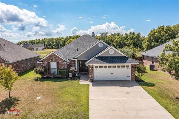 4220 Parkridge Drive, Benton, LA 71006