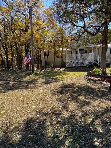 Azle, TX 76020,443 Briar Oaks Drive