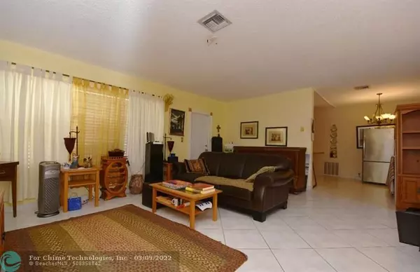 Pompano Beach, FL 33062,2206 SE 14th St