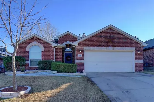 6729 Sierra Madre Drive, Fort Worth, TX 76179