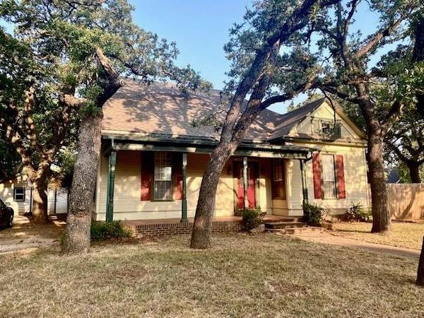 2315 NW 3RD Avenue, Mineral Wells, TX 76067