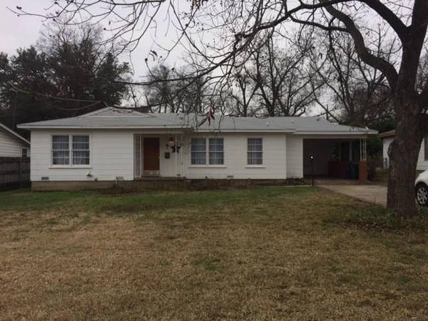 1016 E Elm Street, Hillsboro, TX 76645