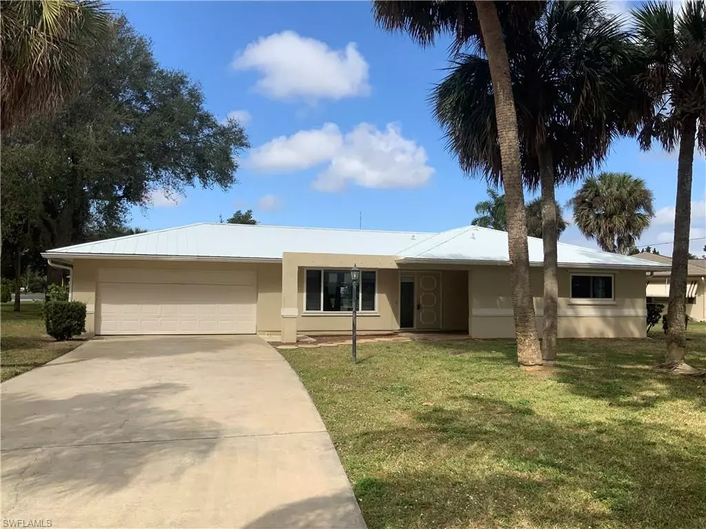 North Fort Myers, FL 33903,4335 Saint Clair AVE W