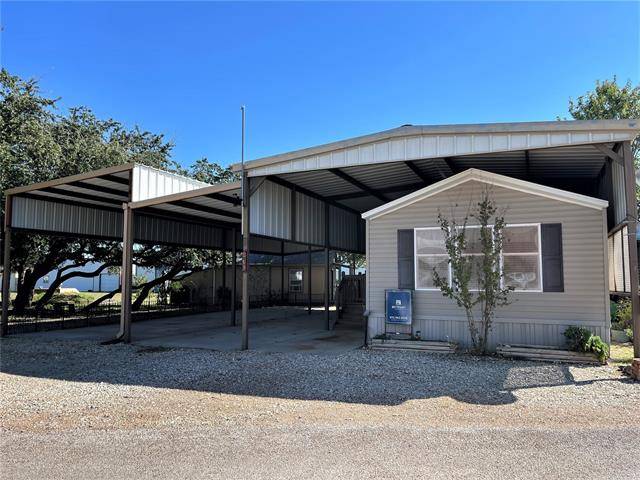 176 Holiday Rambler Drive, Whitney, TX 76692