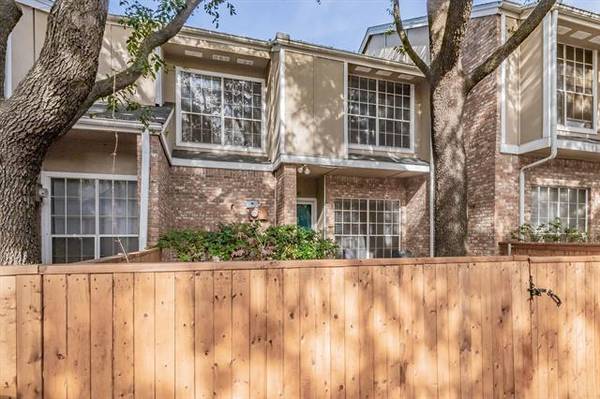 2411 Southlake Court, Irving, TX 75038