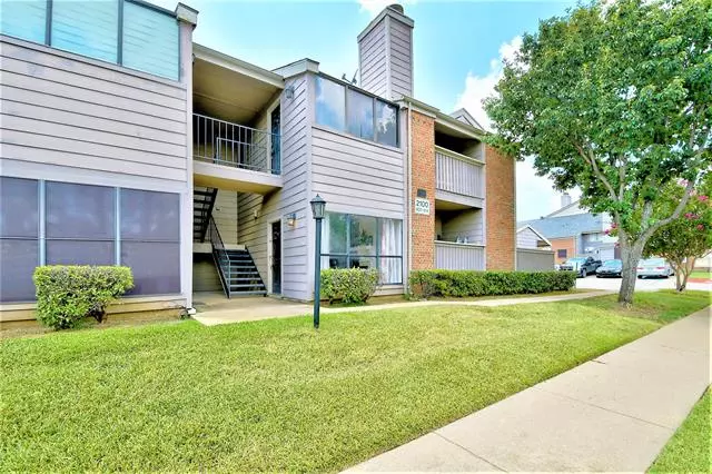 2100 Randy Snow Road #401, Arlington, TX 76011