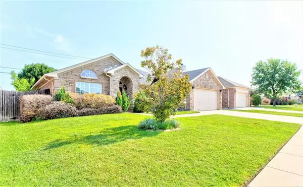 Arlington, TX 76002,511 Fossil Hill Drive