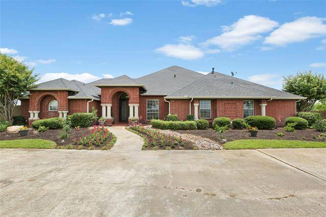 378 S Larkin Road, Sunnyvale, TX 75182