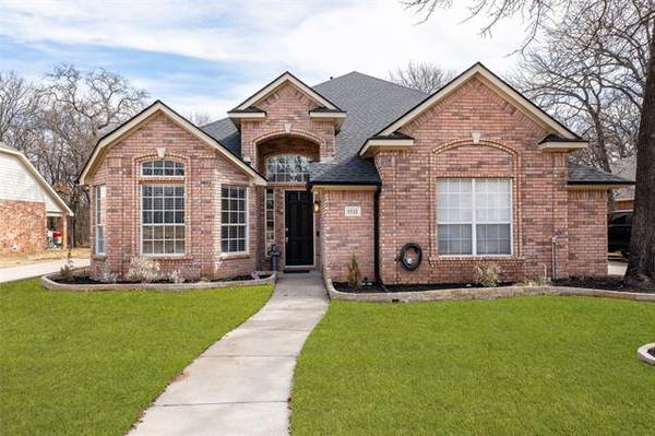 1532 Flying Jib Drive, Azle, TX 76020