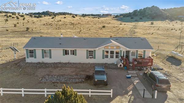 699 Cedar Hills RD, Penrose, CO 81240