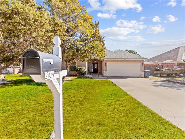 2415 Woodcrest Court, Granbury, TX 76048