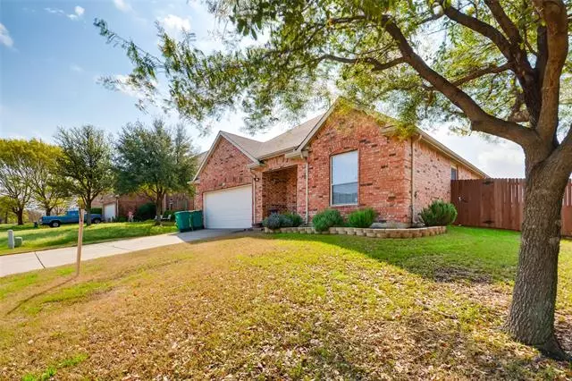 1116 Willowridge Circle, Lewisville, TX 75067