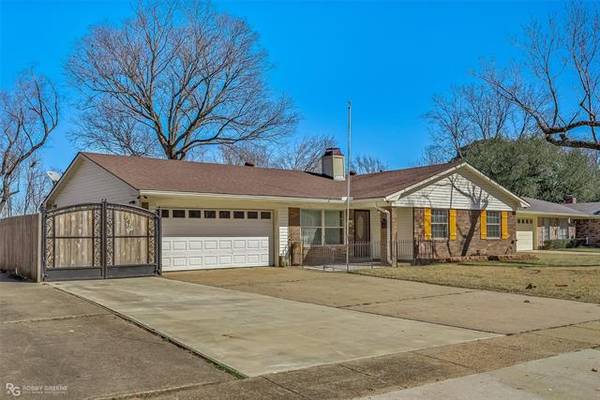 7509 University Drive, Shreveport, LA 71105