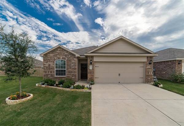 134 Presidents Way, Venus, TX 76084