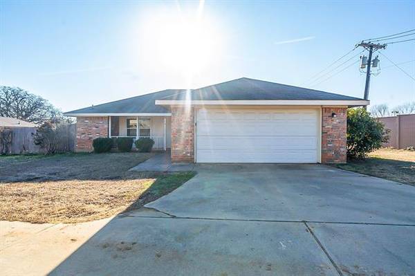 728 Bristol Drive, Mansfield, TX 76063