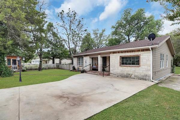 429 S Acres Drive, Dallas, TX 75217