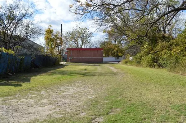 Commerce, TX 75428,1310 Live Oak Street