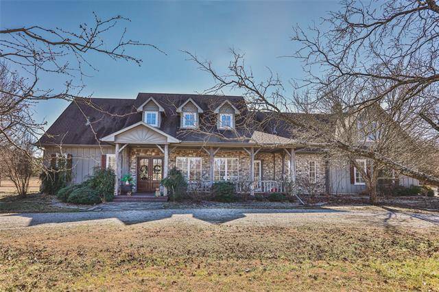 738 County Road 2261, Valley View, TX 76272