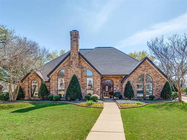 4205 Green Meadow Street E, Colleyville, TX 76034