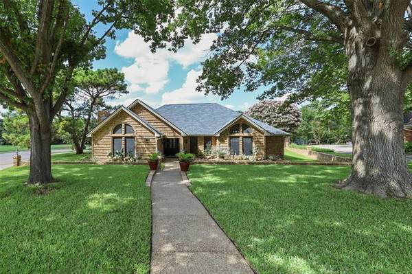 4105 Windermere Court, Colleyville, TX 76034