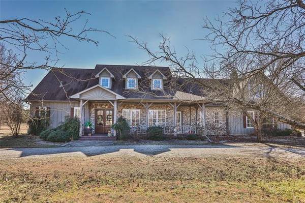 738 County Road 2261, Valley View, TX 76272