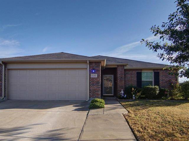 1136 Foxglove Lane, Burleson, TX 76028