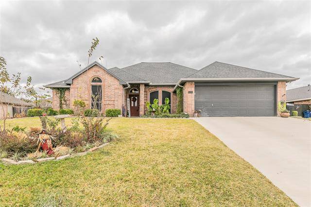 424 Shelby Drive, Burleson, TX 76028