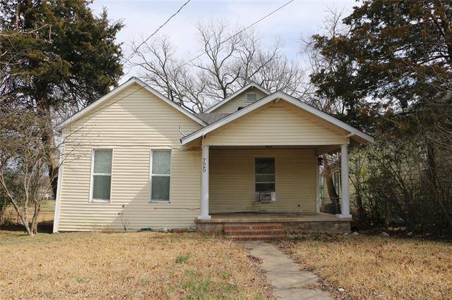 725 S Walnut, Sherman, TX 75090