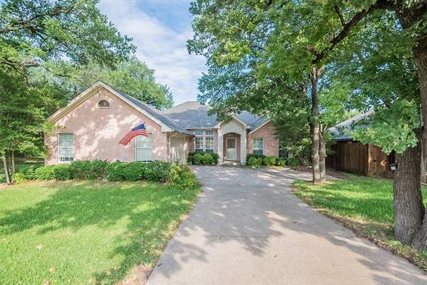 217 Alsbury Boulevard, Burleson, TX 76028