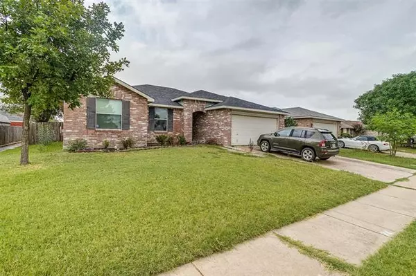 Burleson, TX 76028,147 Queen Annes Drive