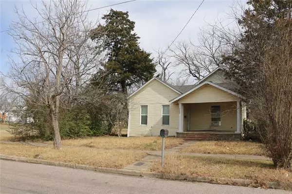 Sherman, TX 75090,725 S Walnut