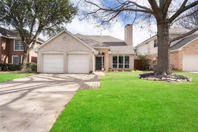 1708 Foxchase Lane, Grapevine, TX 76051