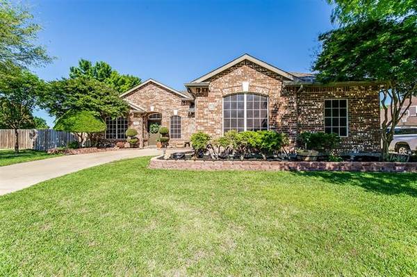 1021 Muscadine Vine Street, Crowley, TX 76036