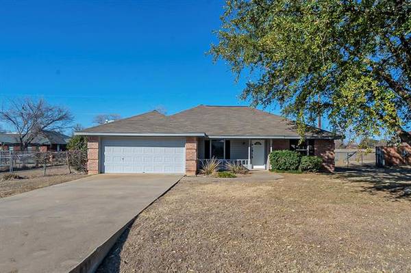 503 Apple Street, Joshua, TX 76058