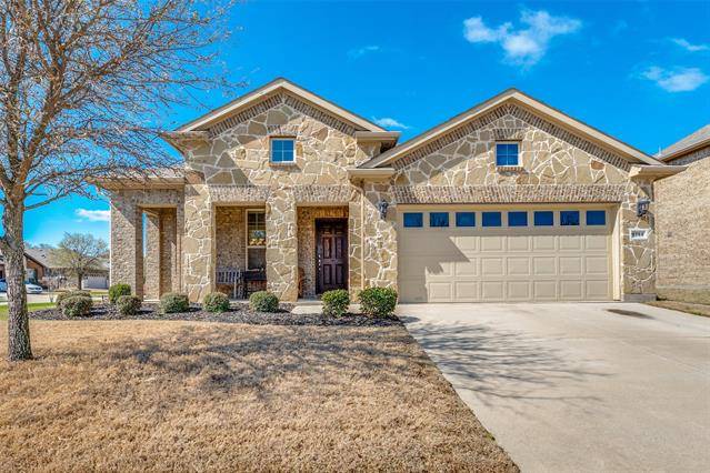 9214 Squirrel Run Court, Arlington, TX 76002