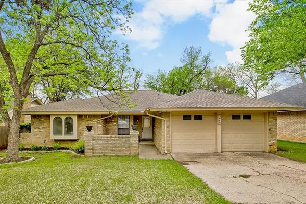 3816 Lynbrook Lane, Arlington, TX 76015