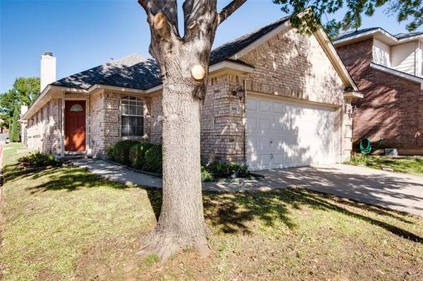 501 Saddle Drive, Euless, TX 76039